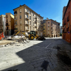 Aquesta setmana han començat a aixecar el paviment actual.