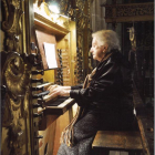 Imatge de l’organista Montserrat Torrent.