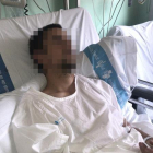 El membre de la PAH, ahir en un llit de l’hospital Arnau.