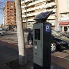 Un parquímetre de la zona blava a Lleida.