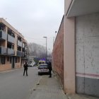 Cinc desnonaments de pisos ocupats en el polèmic bloc de Santiago Rusiñol de Les Borges