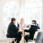 Interrumpir constantemente en conversaciones revela datos de nuestra personalidad.