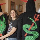 La Judit té la seu d’El Cosidor a Calaf, des d’on treballa per a un creixent nombre de colles.