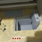 Els Mossos van trobar droga i diners amagats en una caixa forta.