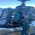Imagen de los efectivos de salvamento que buscaron bajo la nieve al montañero español desaparecido en la cara norte de Aragots, un volcán inactivo situado en el oeste de Armenia.