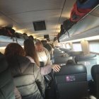 Viatgers drets a l’Avlo de les 19.37 hores d’ahir.