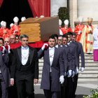 Un moment del funeral.