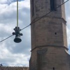 Desmunten la campana 1747 de Granyena de Segarra per restaurar-la