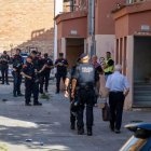 Imatge de la porta de seguretat que es va instal·lar al pis desocupat del carrer Júpiter. - GERARD HOYAS