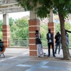 Un grup de treballadors de temporada a Fraga fa uns dies.; Array