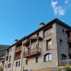 L’edifici L’Hortal de Cornellana va ser el primer que va habilitar l’ajuntament per a lloguer assequible.