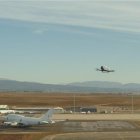 El aeropuerto alberga principalmente actividades de formación e industriales