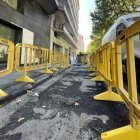 La Urbana va tancar la zona afectada per l’incendi a rambla Ferran. - A. GUERRERO
