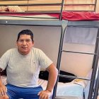 David Bastidas, un dels camioners en formació, amb un company.