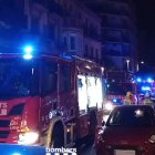 Imatge dels efectius treballant en l'incendi.