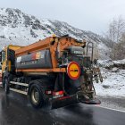 Una màquina llevaneu al port de la Bonaigua