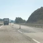 El carril dret de l’A-2 estava ahir tancat al trànsit entre Cervera i la Panadella. - JOAN GÓMEZ