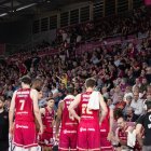 Un moment de l'últim partit del Hiopos Lleida al Barris Nord, davant el Joventut.