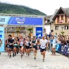 Moment de la sortida de la nova distància TDL des de la plaça de Bossòst a primera hora del matí d’ahir. - HOKA VAL D’ARAN BY UTMB