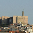 La zona del mur on s’instal·laran baranes.