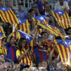 Es repartiran 30.000 'estelades’en suport a Carme Forcadell en el Camp Nou