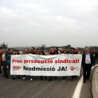 Protesta davant de Milsa per l’acomiadament d’un delegat sindical