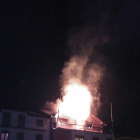 Incendio de chimenea ayer por la tarde en un edificio de Sort.