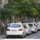 Una de les parades de taxis a Lleida.