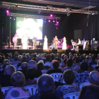 Més de 600 persones en el concert de l’orquestra Venus al pavelló d’Inpacsa.