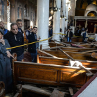 El interior de la catedral copta de El Cairo donde un atentado se saldó con 25 víctimas mortales.