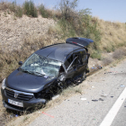 Imatges de l'aparatós accident a la carretera C-12 a Menàrguens