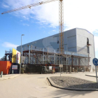 Les obres per construir un nou edifici per a l'hospital Arnau de Vilanova avancen a bon ritme. Està previst que inicialment aculli els pacients amb coronavirus.