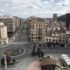 Esta es la vista de la plaza Ricard Viñes y la avenida Prat de la Riba de Lleida a las 10.35 horas
