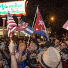 Los cubanos que festejan en Miami quieren contagiar la algarabía a la isla