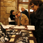 Fotos i manuscrits de Vázquez Montalbán, a la vista del públic.