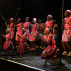 El Safari Children’s Choir de Uganda actuó ayer por la tarde en el Cafè del Teatre de Lleida.