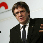 Puigdemont llama a seguir el ejemplo de Macià hacia una "república catalana"