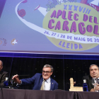 Gregori Canalias, el alcalde Àngel Ros y el presidente de la Fecoll, Xavier Pérez, ayer, durante el acto.