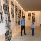 L’artista Rosa Vives exposa fins al 10 de setembre obra en aquesta galeria, amb visites concertades.