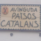 La nova placa a l’avinguda d’Ivars de Noguera.