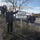 El alcalde de Biosca, Corneli Caubet, y Josep Bracons, propietario de la masia Folch.