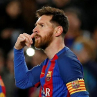Messi va celebrar el gol com si truqués per telèfon.