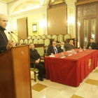 Tomàs Molina, ahir, durant la lectura del pregó al saló de plens de la Paeria.