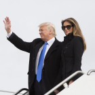 Trump i la seua esposa, Melania, a l’arribada a Washington.