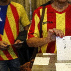 El 59 per cent dels catalans diu ser d’esquerres i 39 se sent espanyol i català