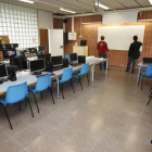 La Generalitat proposa reduir una hora de classe setmanal als docents