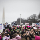 Imatge de la protesta de Washington en defensa de la diversitat, la igualtat i els drets de les dones que veuen amenaçats amb el nou president dels EUA.