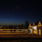 El tren de La Pobla en las instalaciones del Pla de Vilanoveta, el martes por la noche.