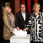 Ortega, Mas y Rigau, repitieron ayer simbólicamente su voto del 9N.