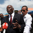 Dos Santos, president d’Angola, va ordenar una investigació.